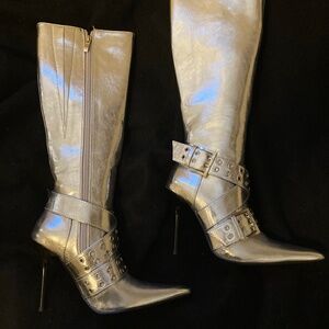 women’s silver heels shoes boots size 5 zipper buckles